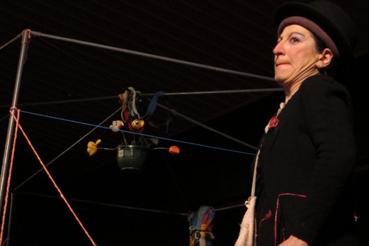 Petits riens et clopinette - spectacle de clown mobile